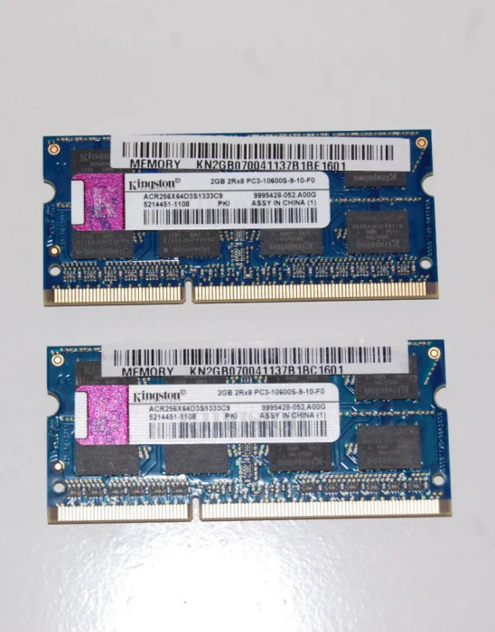 4GB DDR3 kingston kit 2x 2GB RAM LAPTOP PC3-10600S-9-10-f0