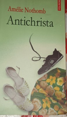 ANTICHRISTA AMELIE NOTHOMB foto