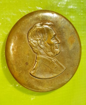 F783-Medalie placheta LINCOLN veche anii 1900 prb. bronz 8,8 cm diametrul. foto