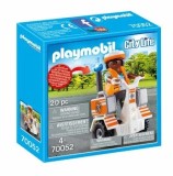 Cumpara ieftin Playmobil City Life, Rescue - Medic cu masina de echilibru