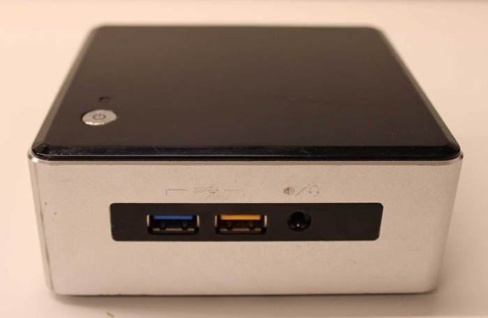 Intel NUC NUC5i5RYH