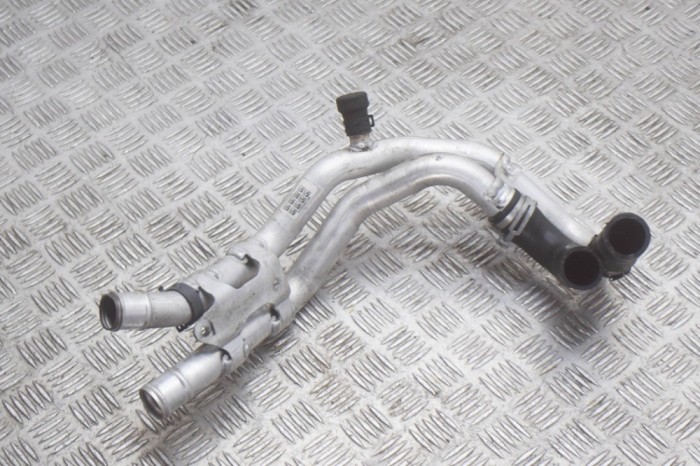 Furtun de lichid de răcire AUDI A4 8W2, B9 2018 OEM: 04E121178,04E121194D,04E121177 13444949
