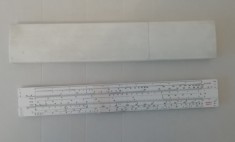 QW12 - Rigla de calcul - in cutie de plastic - piesa de colectie