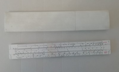 QW12 - Rigla de calcul - in cutie de plastic - piesa de colectie foto