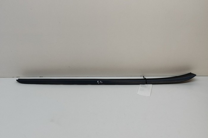 Ornament vertical parbriz dreapta HYUNDAI i40 CW VF 2015 OEM: 86132-3Z000 | 28513883