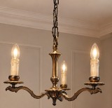 Superb candelabru antic din bronz cu 3 brațe in stilul francez Louis ,piesa cu o lucrătură de o foarte mare finețe