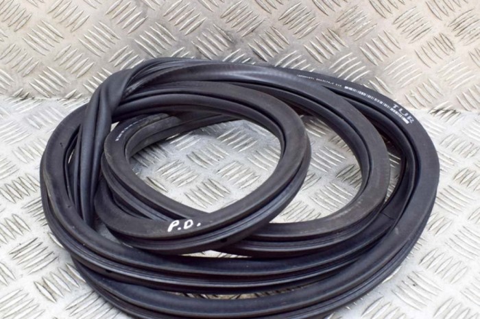 Garnitura ușă dreapta față VW GOLF VIII CD1 2021 OEM: 5H4867912 | 21316543