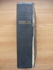 BIBLIA SAU SFANTA SCRIPTURA A VECHIULUI SI NOULUI TESTAMENT CU TRIMITERI (traducere DUMITRU CORNILESCU) - 1940