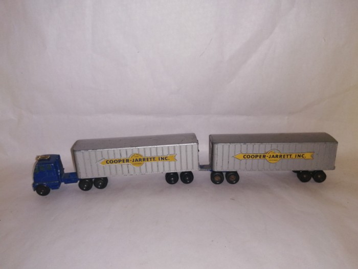 bnk jc Matchbox M9 Inter State Double Freighter - set complet