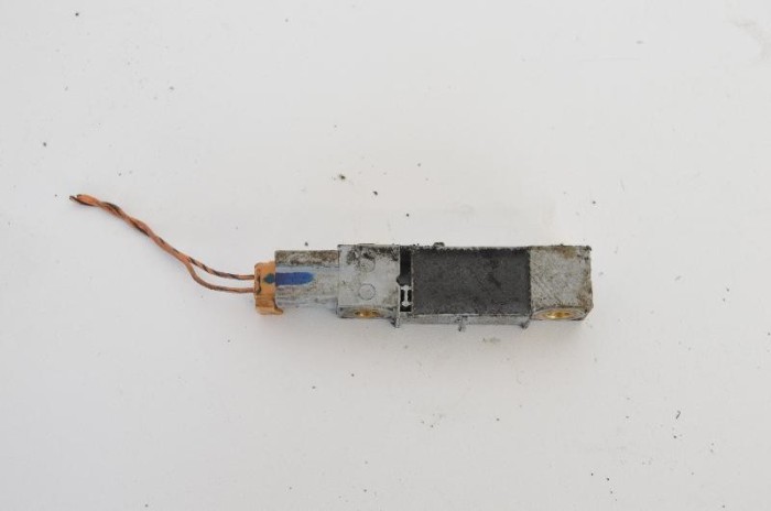 Senzor de impact st&acirc;nga față VOLVO V70 II SW 2004 OEM: 9452777 2375469