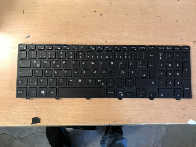 tastatura luminata Dell Inspiron 15- 7559 , 15 - 3000 series A165 foto