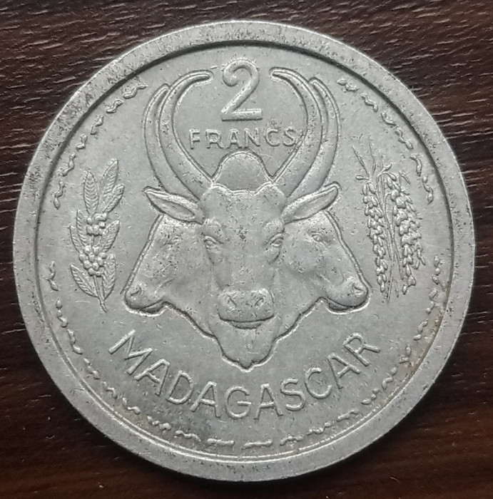 Moneda Madagascar - 2 Francs 1948