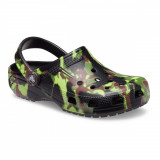 Saboti Crocs Classic Spray Camo Clog Negru - Black