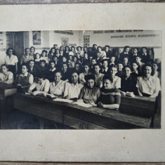 Clasa de fete, Liceul Julia Hasdeu, anii '40// fotografie