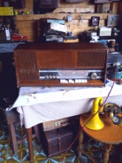 Radio vechi pe Lampi Telefunken FB Stereo Exclusiv FB 1682