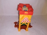 bnk jc Thomas &amp; Friends TrackMaster - Dynamite Delivery