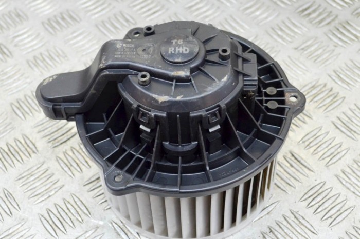 Ventilator aeroterma FORD RANGER TKE 2012 OEM: F00S3B2444 14182980