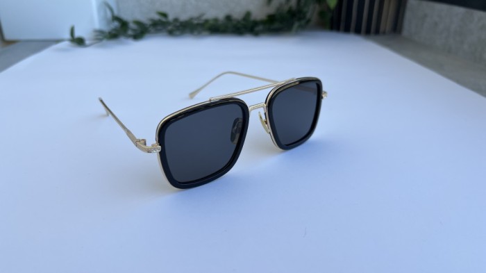 Ochelari de soare Dita Flight Style - Rama aurie Lentile negre