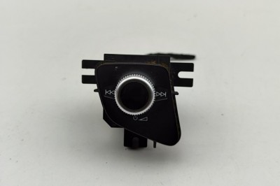 Buton player muzical AUDI Q7 4M 2016 OEM: 4M2919616B | 31800790 foto