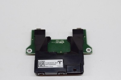 USB TESLA MODEL Y 2021 OEM: 1546129-61-D,1546129-00-D 14826103 foto