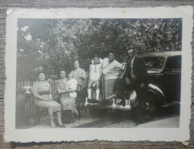 Fotografie de familie cu automobil, Floreasca 1939 foto