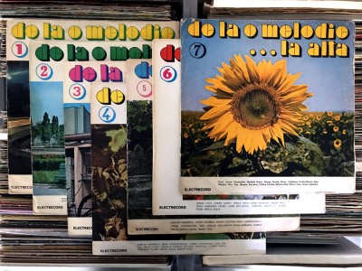 Disc Vinil 7x LP Seria Completă - De La O Melodie La Alta 1-2-3-4-5-6-7 - Hituri Muzică Rom&amp;acirc;nească (1973-1979), vezi descriere foto