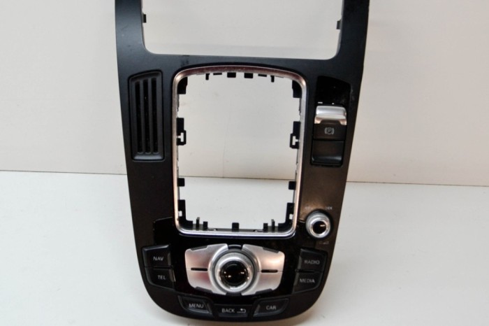 Ornament consola centrală AUDI A4 Avant 8K5, B8 2015 OEM: 8T0919611K 13544898