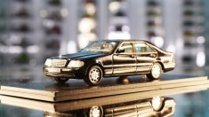 1991 Mercedes-Benz 300 SE (W140) - Spark 1/43 foto