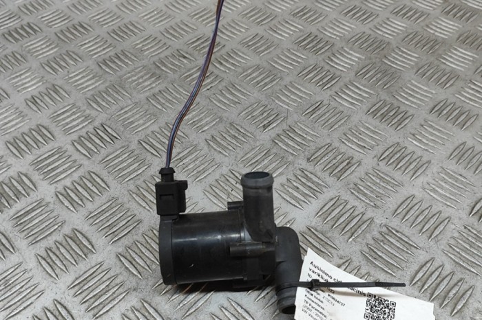 Pompa de apa auxiliara PORSCHE CAYENNE 9PA 2004 OEM: 7L0965561D,7L0.965.561.D 28931822
