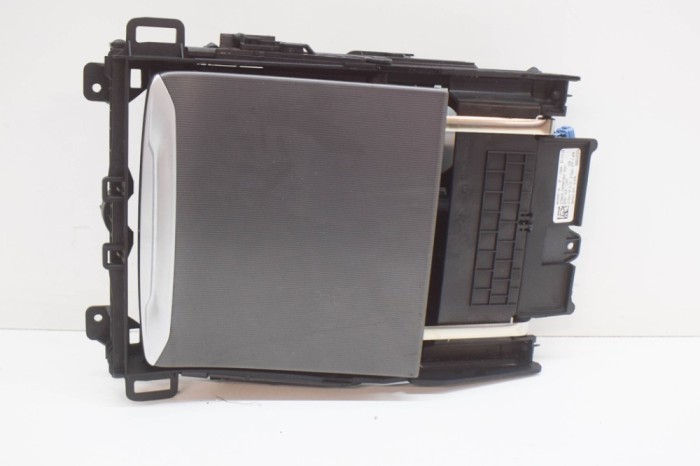 Ornament consola centrală BMW X5 G05 2020 OEM: 6810497 11911837