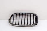 Grila st&acirc;nga față BMW 3 F30, F80 2016 OEM: 7405835,7263479,7260497,7263481,7255411 15061283