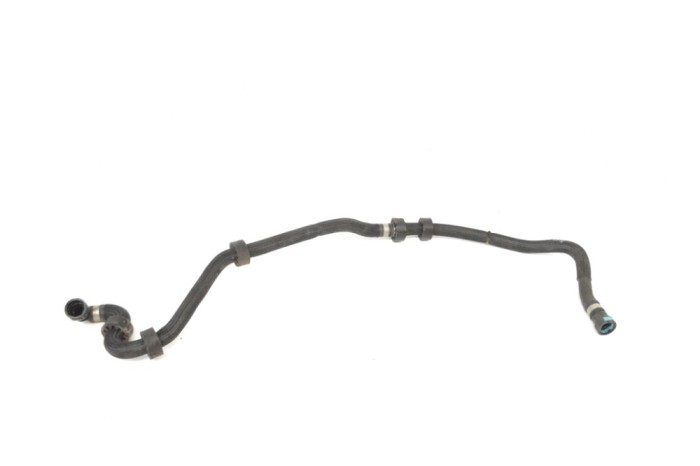 Furtun de lichid de răcire JAGUAR E-PACE X540 2019 OEM: HJ32-8D050-AE 13659086