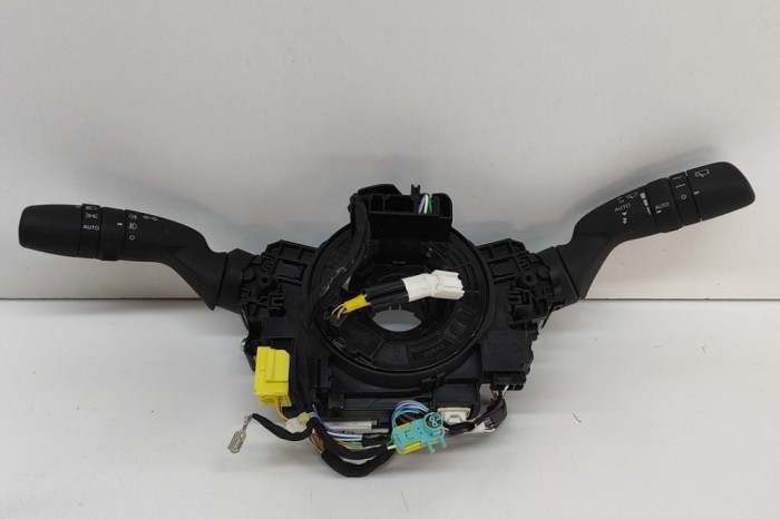 Maneta semnalizare ștergătoare TOYOTA YARIS CROSS MXP_ 2024 OEM: 84329-02040,84652-02A50,84319-02010,02D70-17J910 29564249
