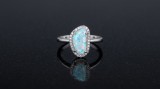 Cumpara ieftin Inel Argint 925 Celestial Opal , Design Asimetric cu Halou de Cristale