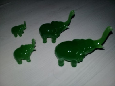 Familie de elefanti Colectie VERDE Smarald,4 figurine elefanti,Statueta ELEFANT foto