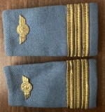 C3 - Grade militare - capitan radiolocatie - bleumarin - piesa de colectie!