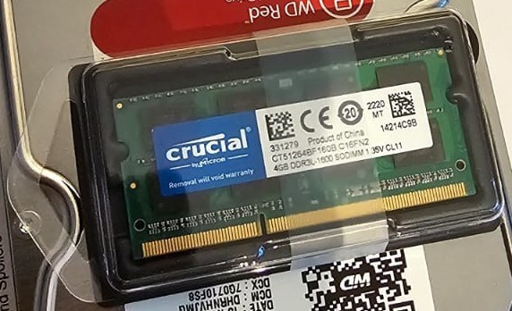 Crucial CT25664BF160B Memory (DDR3L, 1600 MT/s, PC3L-12800, SODIMM, 204-pin), multicolor