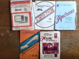 Lot 9 carti tehnice ale unor aparate electronice rusesti, Tv, Radio, ... / CD1P