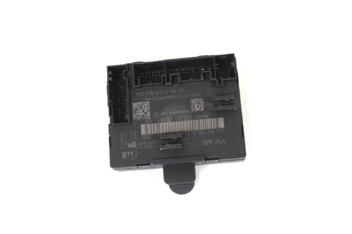 Modul de control ușă st&acirc;nga față VW GOLF VII Variant BA5, BV5 2015 OEM: 5Q0959592D 11542985