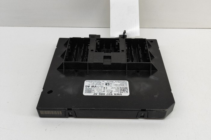 Modul de confort VW GOLF VIII CD1 2023 OEM: 5WA937086AF,F005V03819,24305-BR21 | 24509418