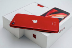 iPhone SE 2020 Red 64Gb foto