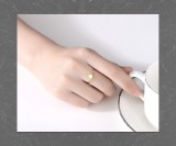 Cumpara ieftin Inel din Argint 925 Placat cu Aur , Model Minimalist cu Banut Rotund