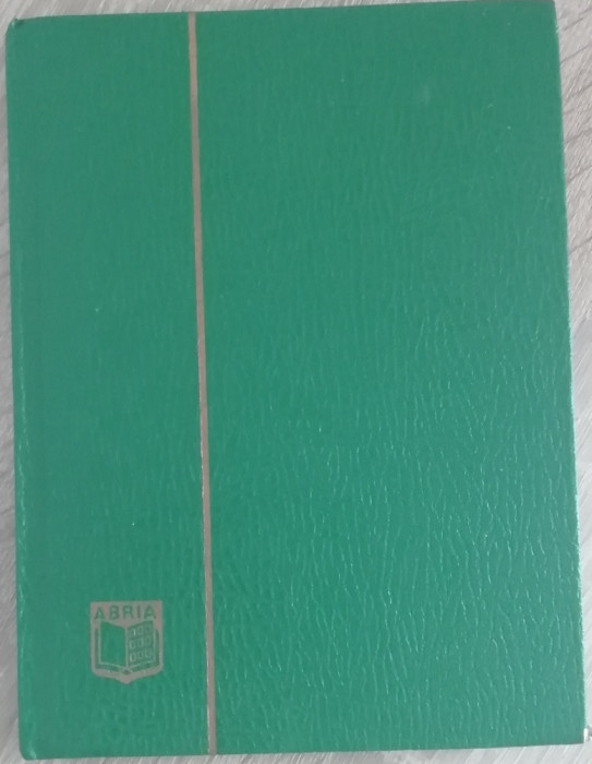 A15 8 - Clasor foarte vechi - contine in jur de 535 timbre straine obliterate