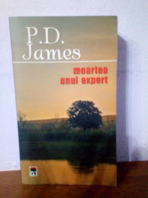 P.D. James&amp;ndash; Moartea unui expert foto