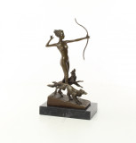 Femeie cu arcul - statueta din bronz pe soclu din marmura XT-92, Nuduri