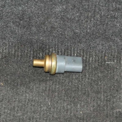 Senzor de temperatură AUDI Q3 8U 2012 OEM: 06A919501A | 1768718 foto