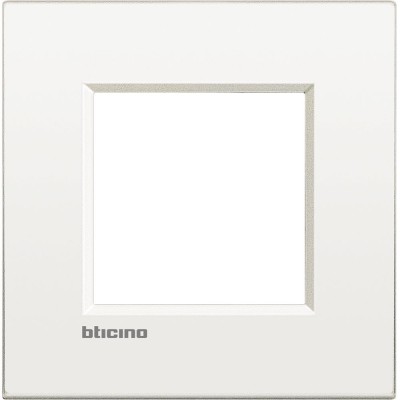 Rama Ornament AIR 2M Living Light Bticino alb LNE4802BN foto