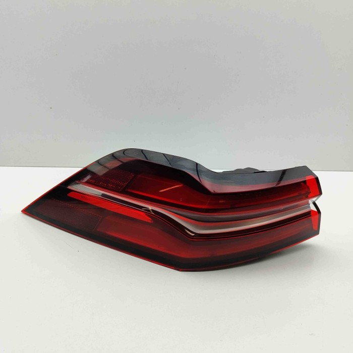 Lampa spate st&acirc;nga BMW 5 G60 2025 OEM: H34B0F7D301,4B0F7D3,63214B0F7D3