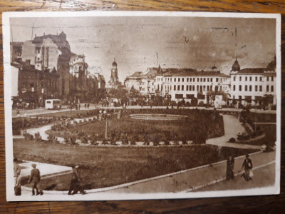 PLOIESTI - PIATA I.V.STALIN - ANII &amp;#039;50 - BILINGVA ROMANA - RUSA - SEPIA foto