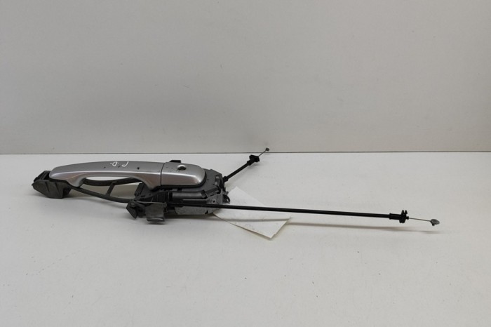 M&acirc;ner exterior ușă dreapta față VOLVO XC70 II 2016 OEM: 39879658,39998267 24970377